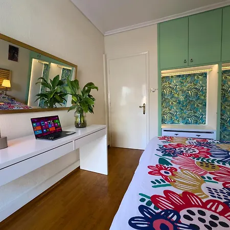 Spacious Artistic Flat With Private Parking Daire *