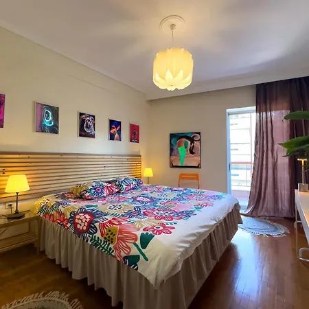 Spacious Artistic Flat With Private Parking Daire
